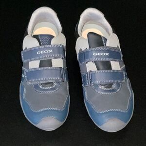 BOY’S GEOX NAVY AND GREY SNEAKER